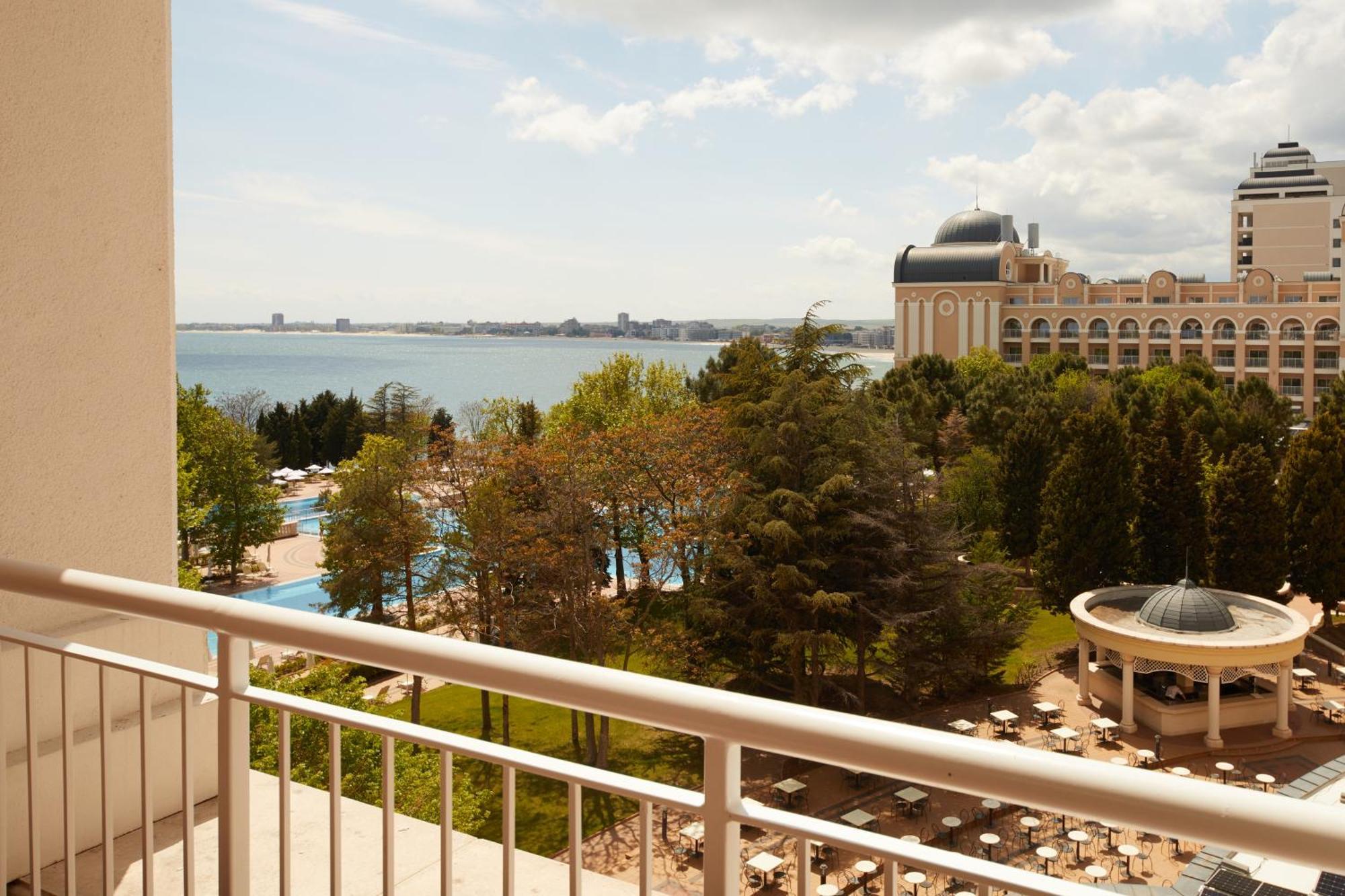 Dreams Sunny Beach Resort And Spa Værelse billede View of the Black Sea from the hotel