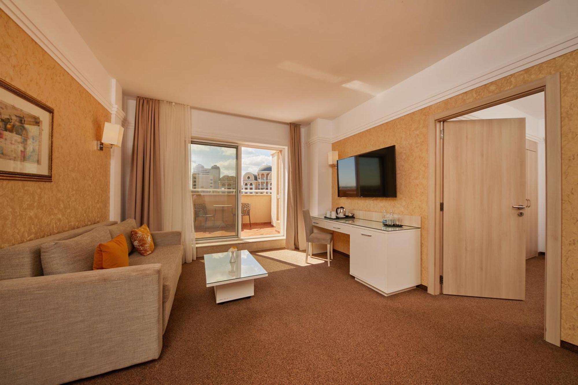 Dreams Sunny Beach Resort And Spa Værelse billede Suite